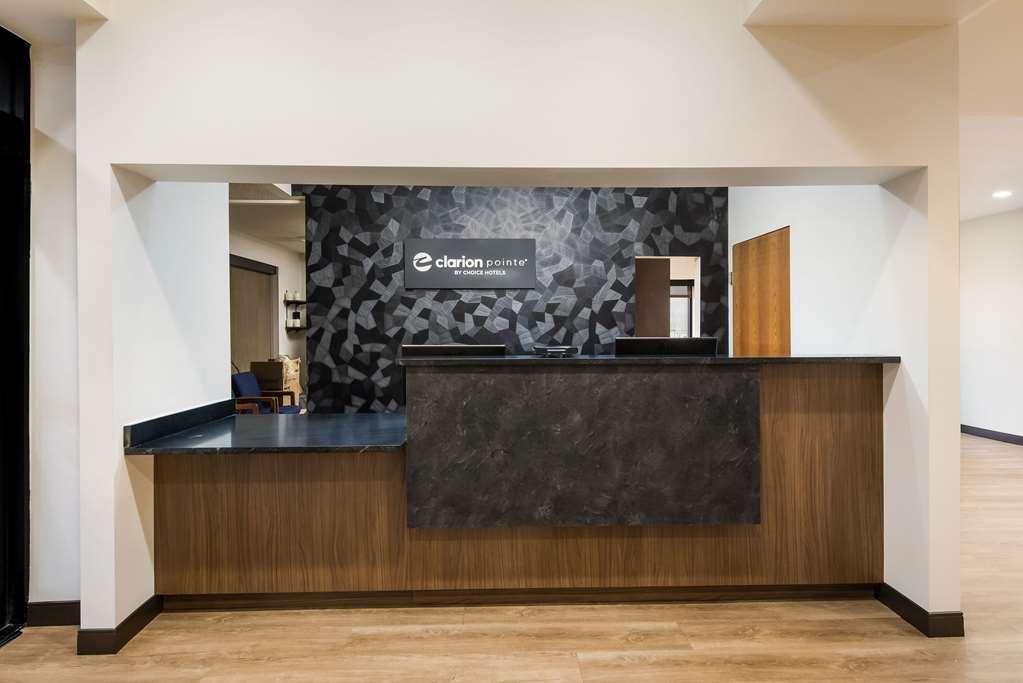 Clarion Pointe Hotel Abingdon Interior foto